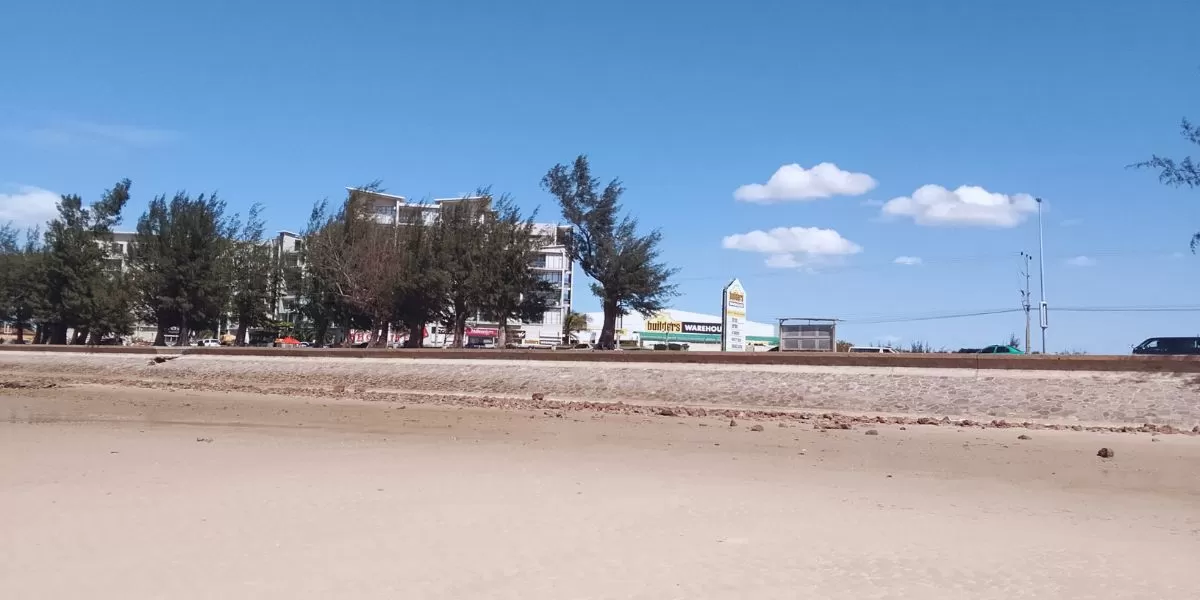 Imagem da galeria para praia-da-costa-do-sol