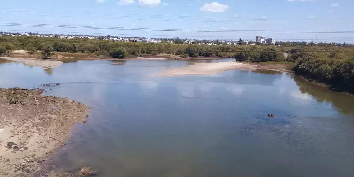 Imagem da galeria para praia-da-costa-do-sol