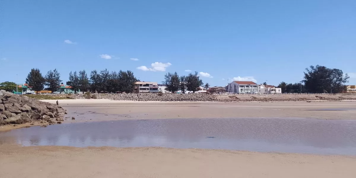Imagem da galeria para praia-da-costa-do-sol