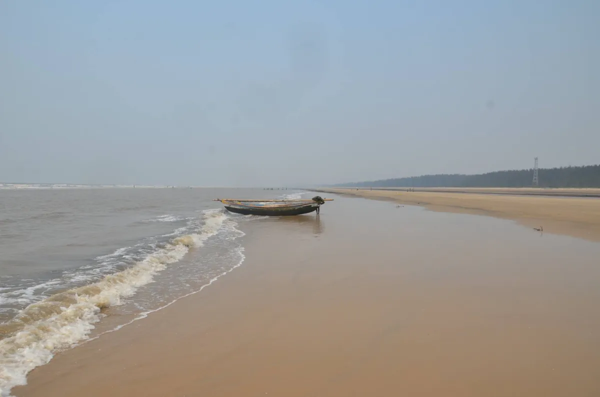 Imagem da galeria para praia-da-zalala