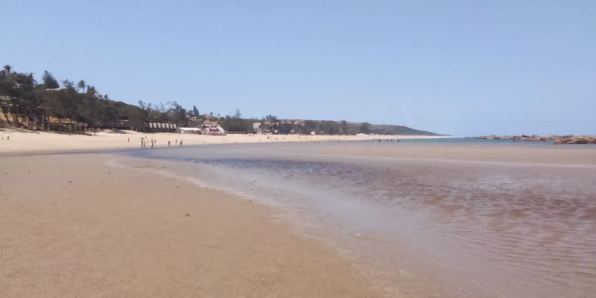 Imagem da galeria para praia-de-xai-xai