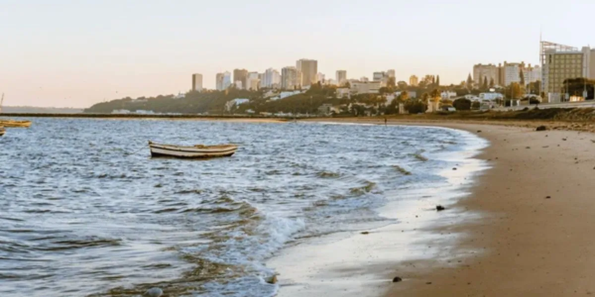 Praia Praia da Costa do Sol Moçambique em Maputo, Moçambique